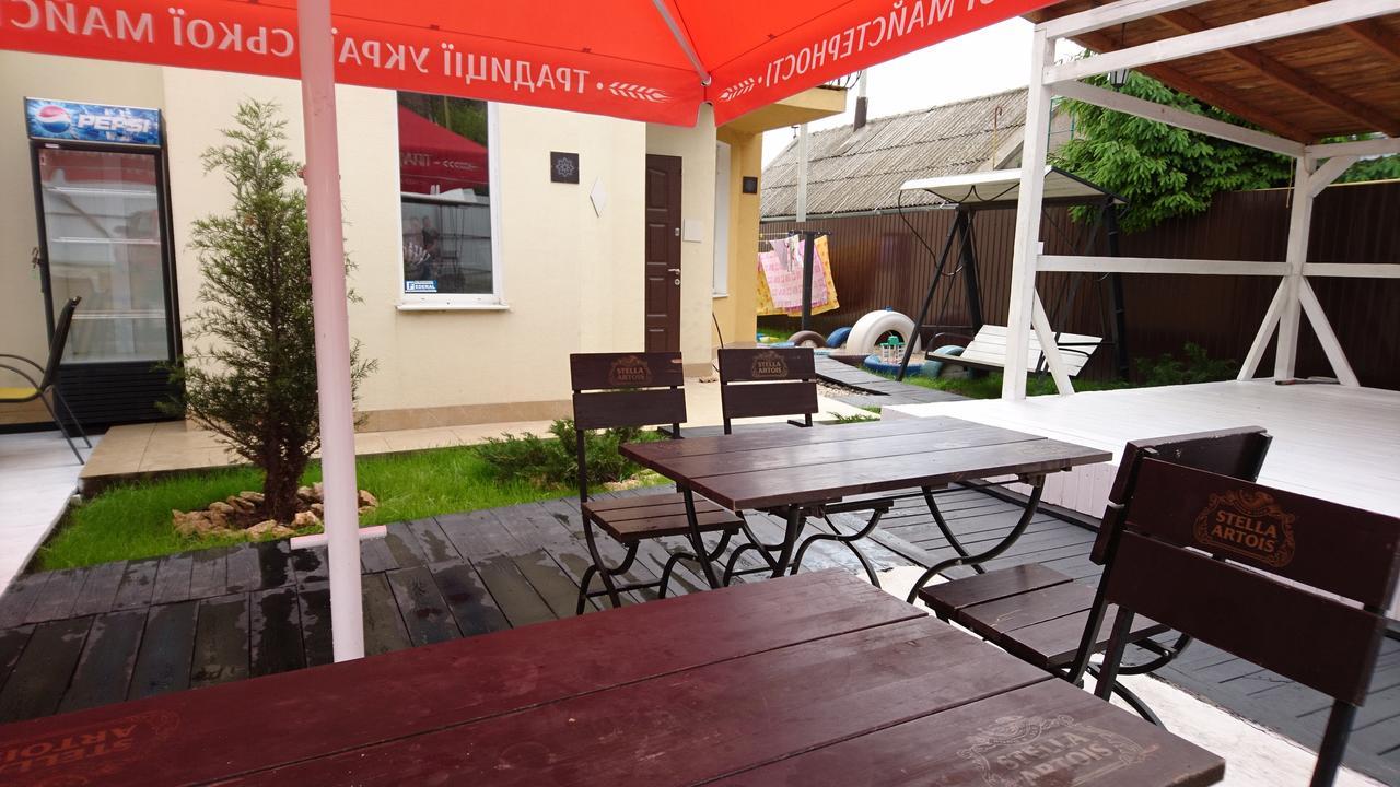 Guest House Dacha Karolino-Buhaz Bagian luar foto