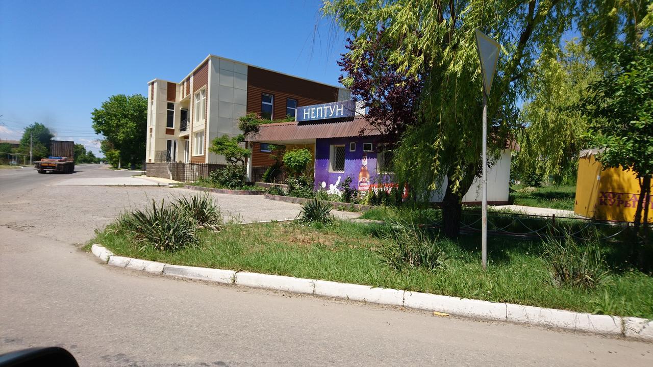 Guest House Dacha Karolino-Buhaz Bagian luar foto